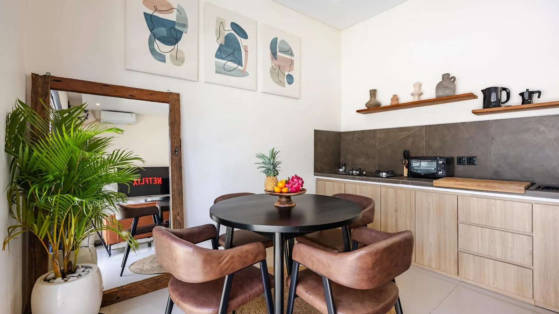 Modern 2Br Pool Villa - Near Seminyak & Canggu