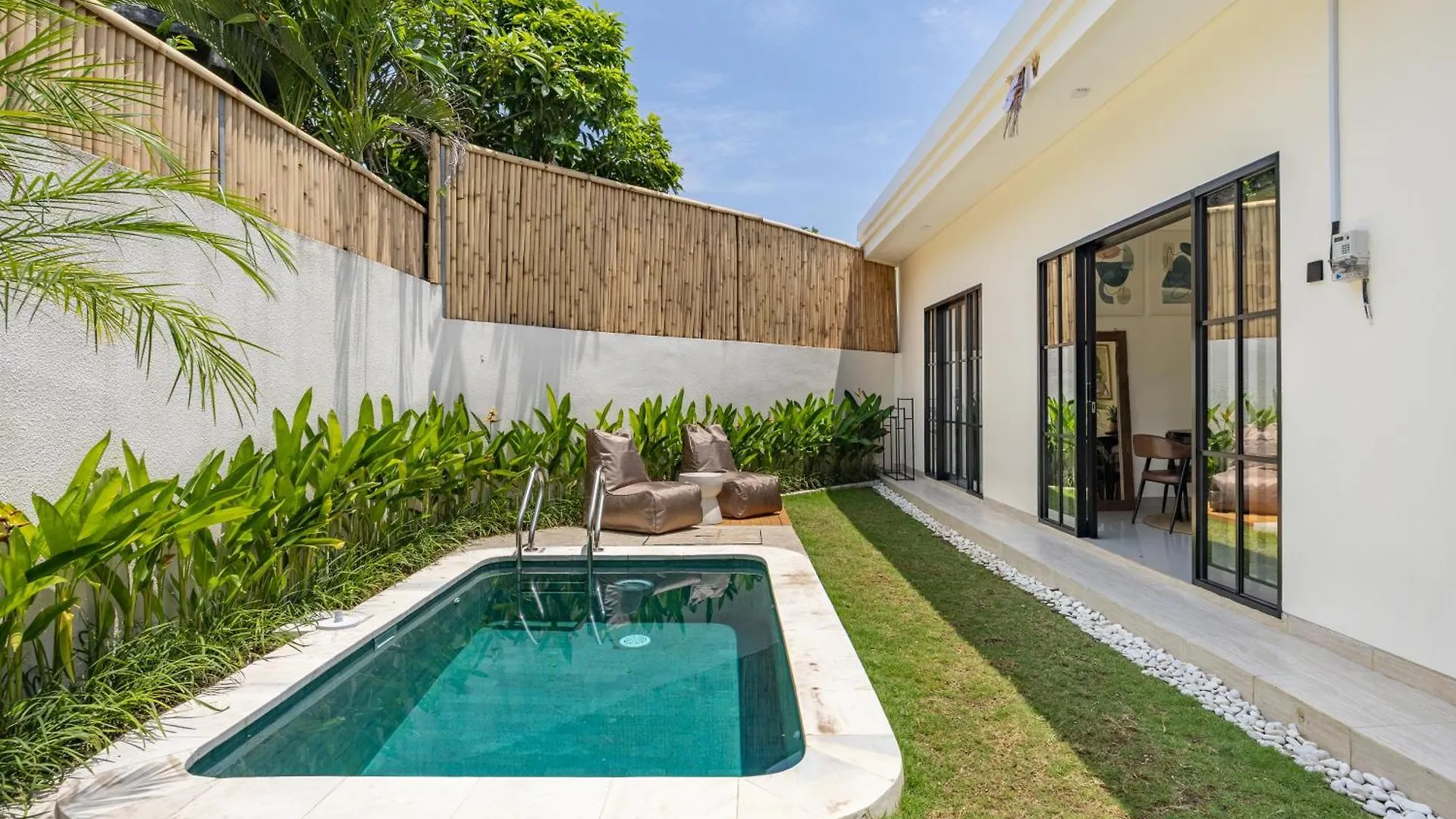 Modern 2Br Pool Villa - Near Seminyak & Canggu 0*, Canggu (Bali)