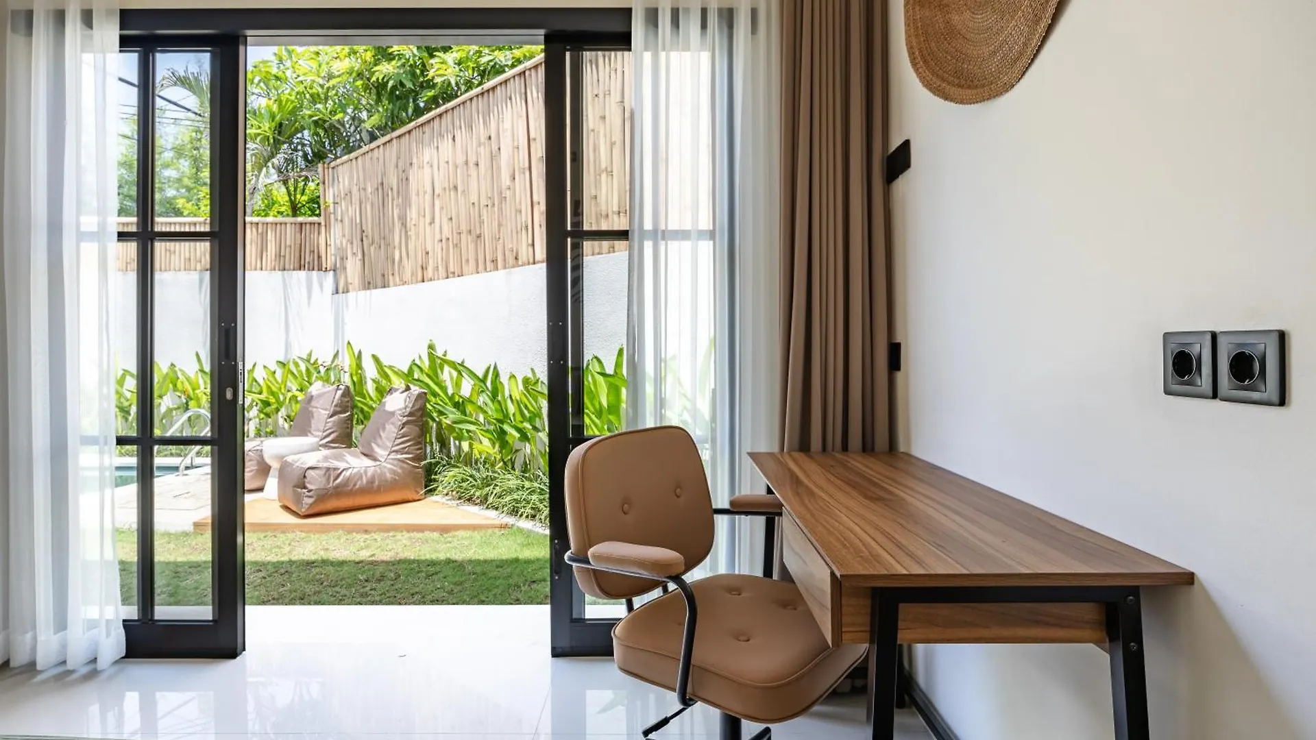 Modern 2Br Pool Villa - Near Seminyak & Canggu  Canggu (Bali)