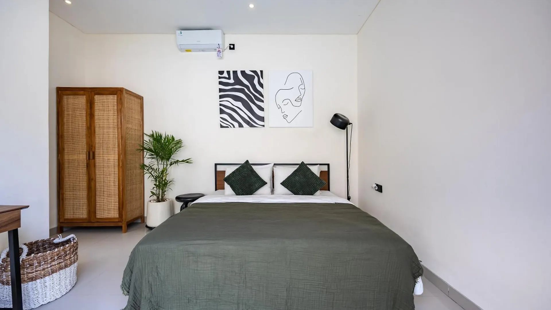 Modern 2Br Pool Villa - Near Seminyak & Canggu
